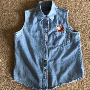 Pooh by Disney Ladies Sleeveless Button Down